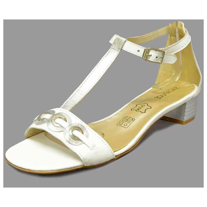 sandalettes femme grande taille du 40 au 48, cuir lisse blanc, talon de 3 à 4 cm, plates detente, printemps