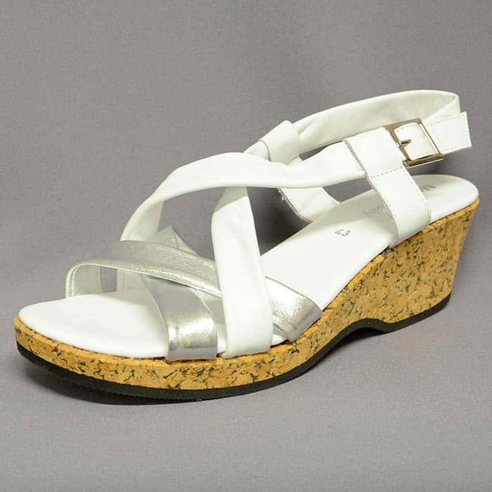 sandales femme grande taille du 40 au 48, cuir lisse blanc metallise, talon de 5 à 6 cm, à patins confort talons compensés, chaussures pour l'été