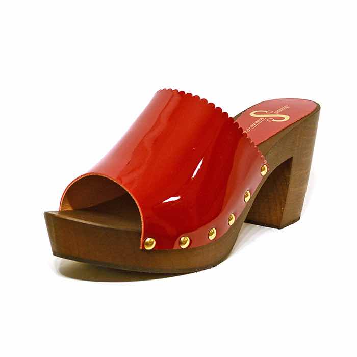 sabots femme grande taille du 40 au 48, vernis rouge, talon de  9 cm et plus, à patins mode talon haut sandales talons hauts detente, chaussures pour l'été